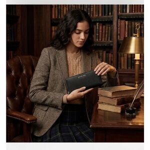 Michael Kors Jet Set Travel Large Travel Continental Wristlet Wallet Clutch